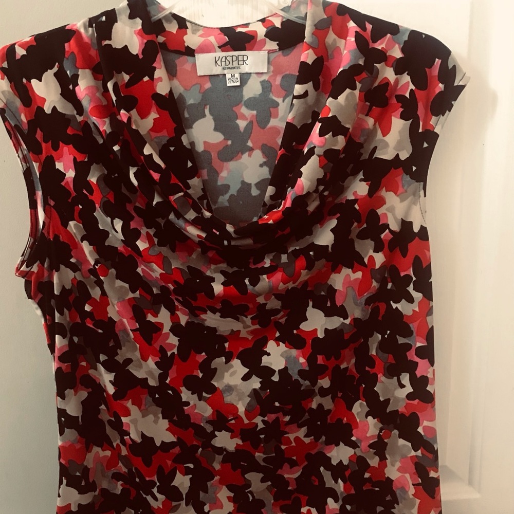 Women’s sleeveless top